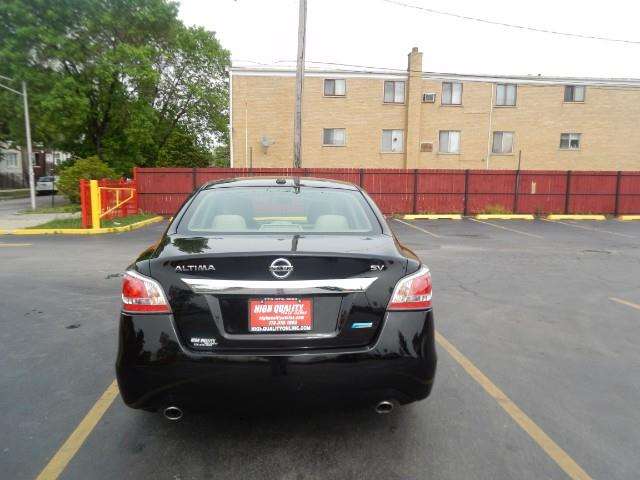 2014 Nissan Altima 2.5 SV 4dr Sedan